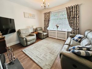 Lounge- click for photo gallery